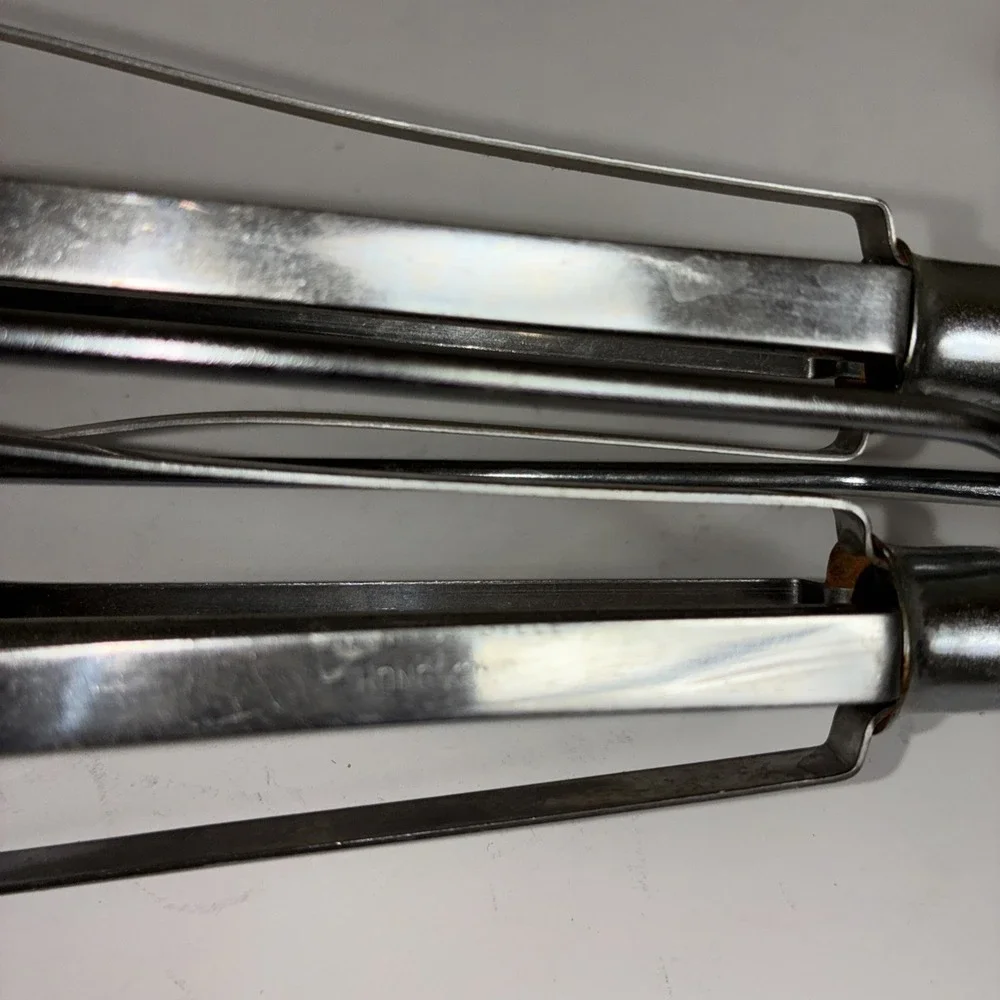 Egg Beater Hand Held Crank Mixer Stainless Steel‎ Black Side Handle Vintage